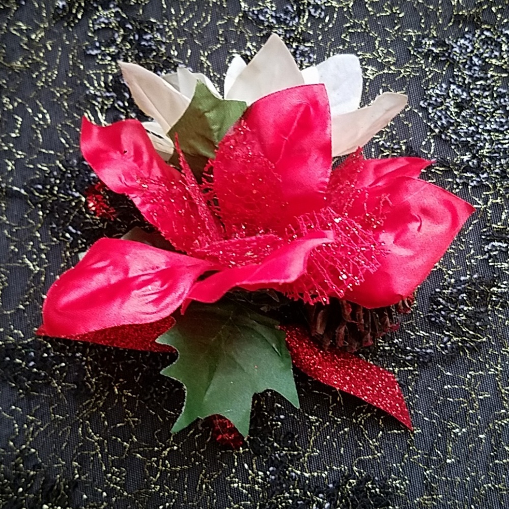 Christmas Corsage, Christmas Brooch, Christmas Pin